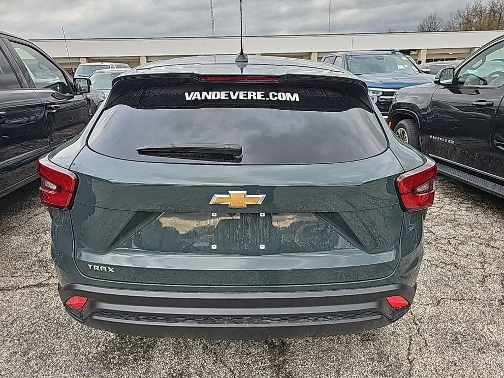 2025 Chevrolet Trax LS