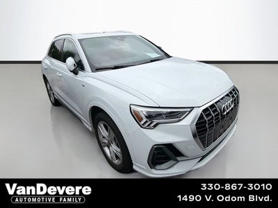 2022 Audi Q3 S line Premium Plus