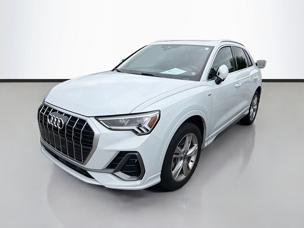 2022 Audi Q3 S line Premium Plus