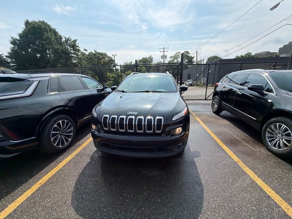 Used 2015 Jeep Cherokee Latitude with VIN 1C4PJMCB9FW571122 for sale in Akron, OH