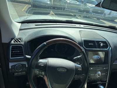 2017 Ford Explorer Platinum
