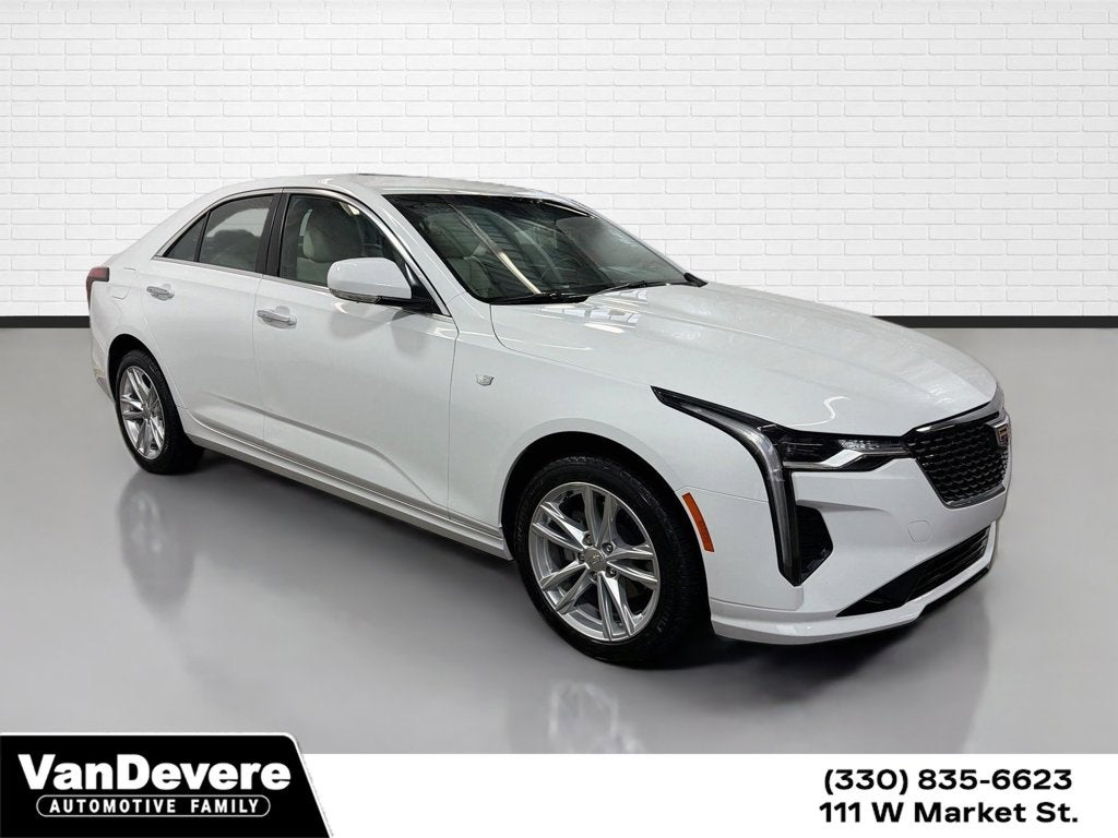 2022 Cadillac CT4