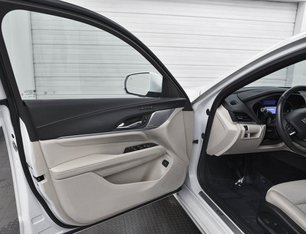 2022 Cadillac CT4 Premium Luxury