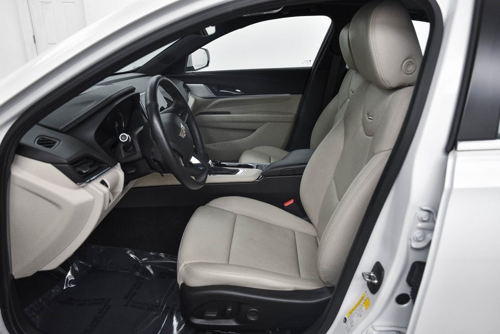 2022 Cadillac CT4 Premium Luxury