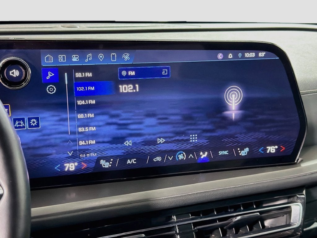 2024 Chevrolet Traverse LS
