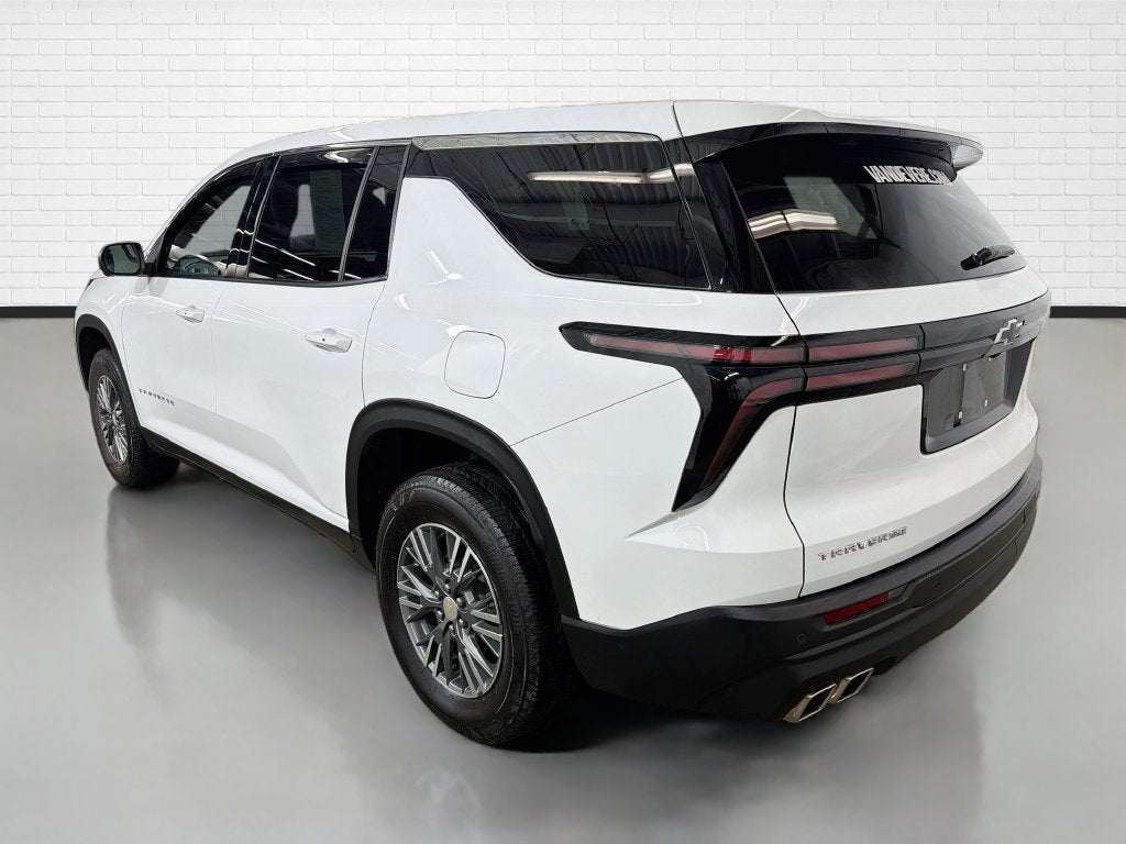 2024 Chevrolet Traverse LS