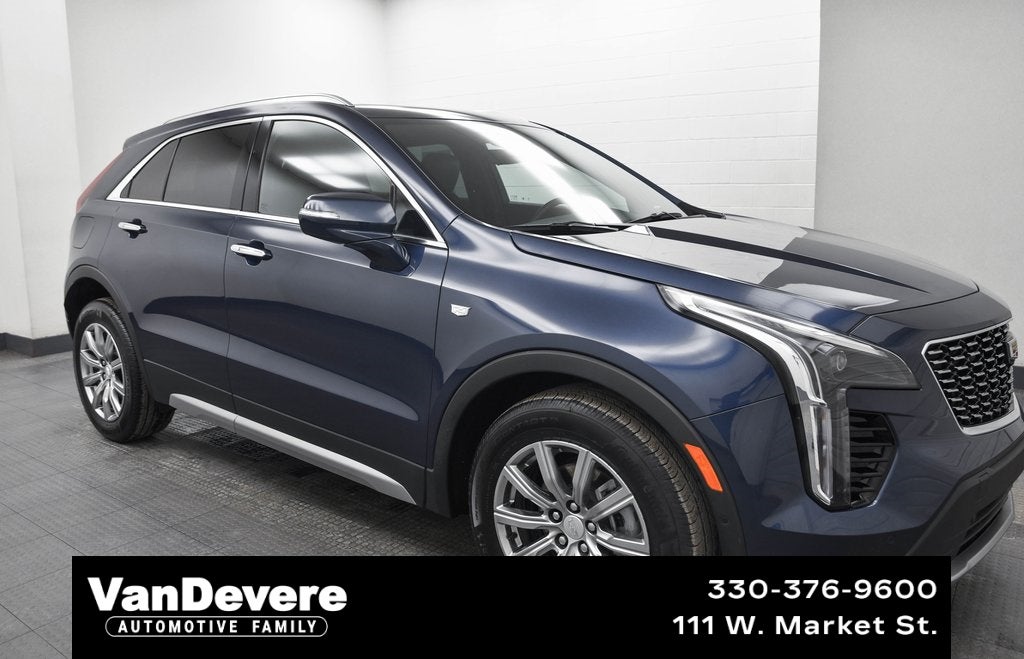 2022 Cadillac XT4 Premium Luxury