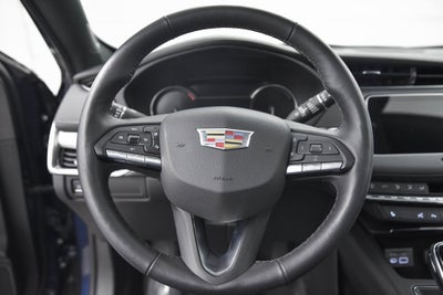 2022 Cadillac XT4 Premium Luxury