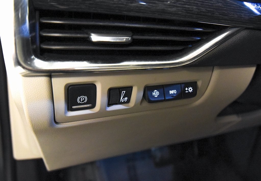 2019 Cadillac XT4 Premium Luxury