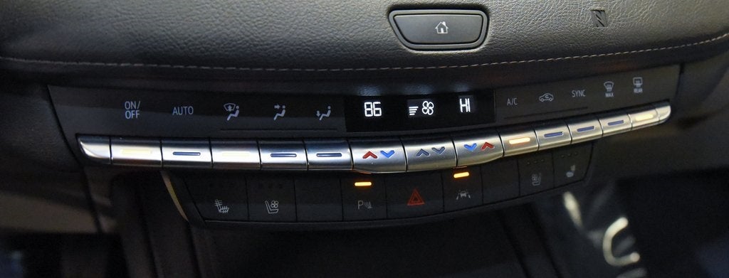 2019 Cadillac XT4 Premium Luxury