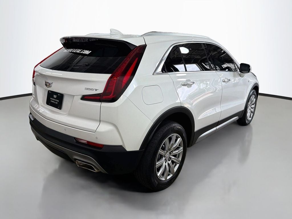 2023 Cadillac XT4 Premium Luxury