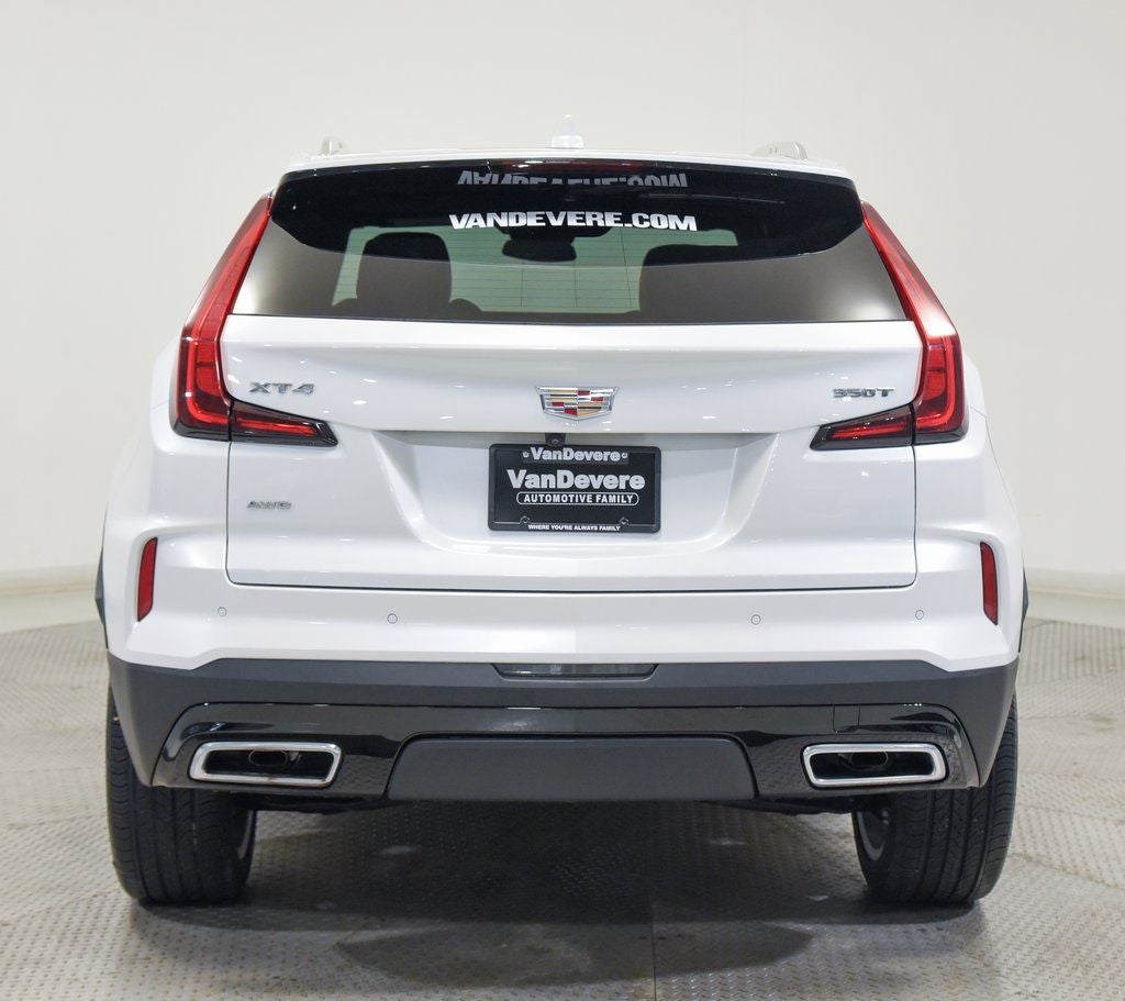 2024 Cadillac XT4 Premium Luxury