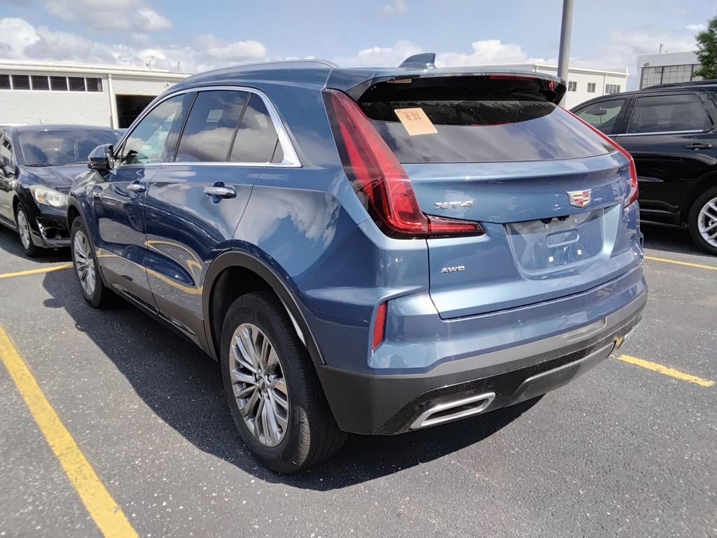 2024 Cadillac XT4 Premium Luxury