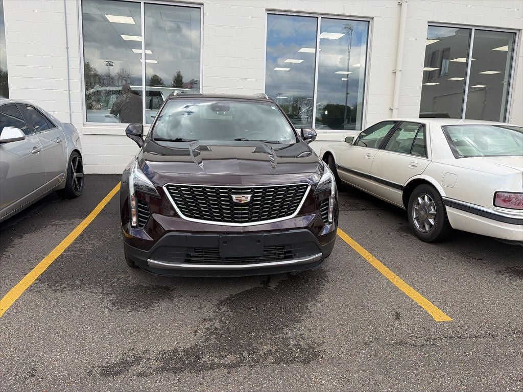 2020 Cadillac XT4 Premium Luxury