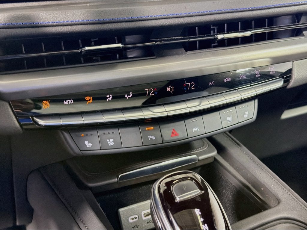 2024 Cadillac XT4 Sport