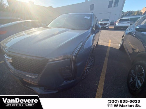2024 Cadillac XT4 Sport