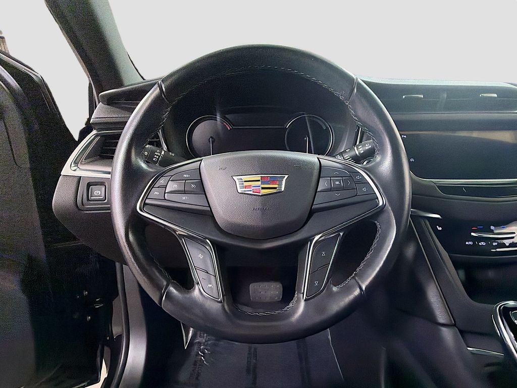 2022 Cadillac XT5 Luxury