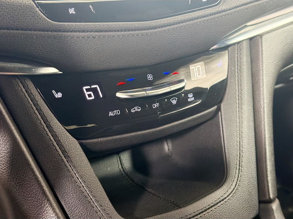 2022 Cadillac XT5 Luxury