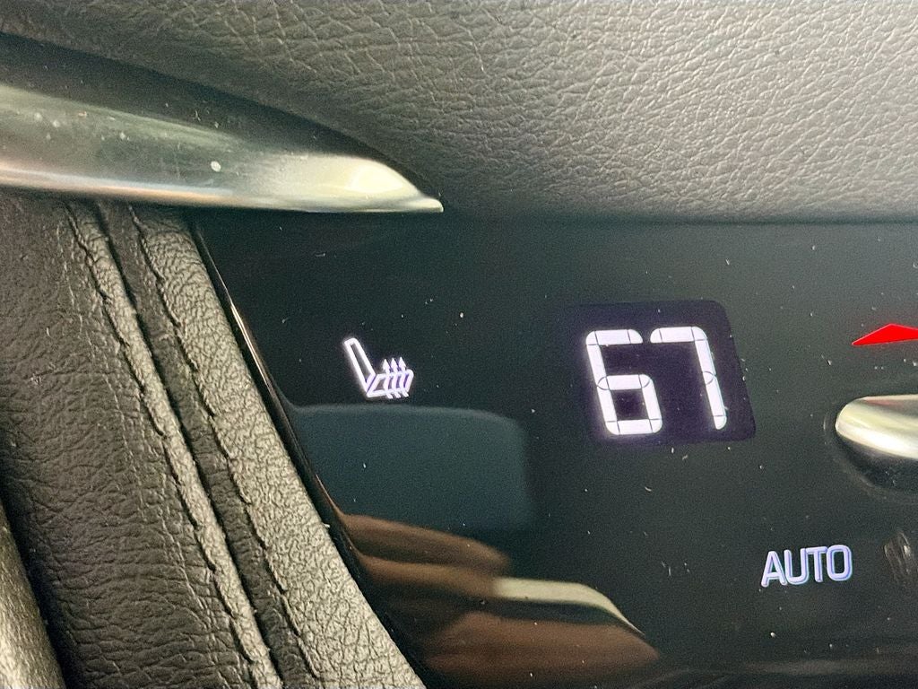 2022 Cadillac XT5 Luxury