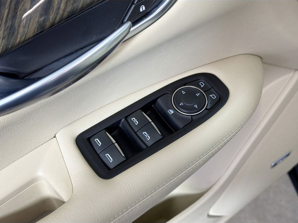 2019 Cadillac XT5 Base