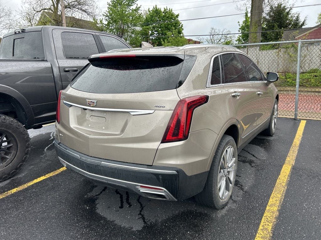 2022 Cadillac XT5 Premium Luxury