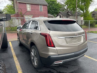 2022 Cadillac XT5 Premium Luxury