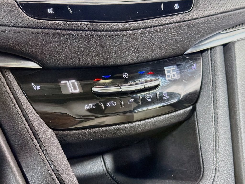 2022 Cadillac XT5 Sport