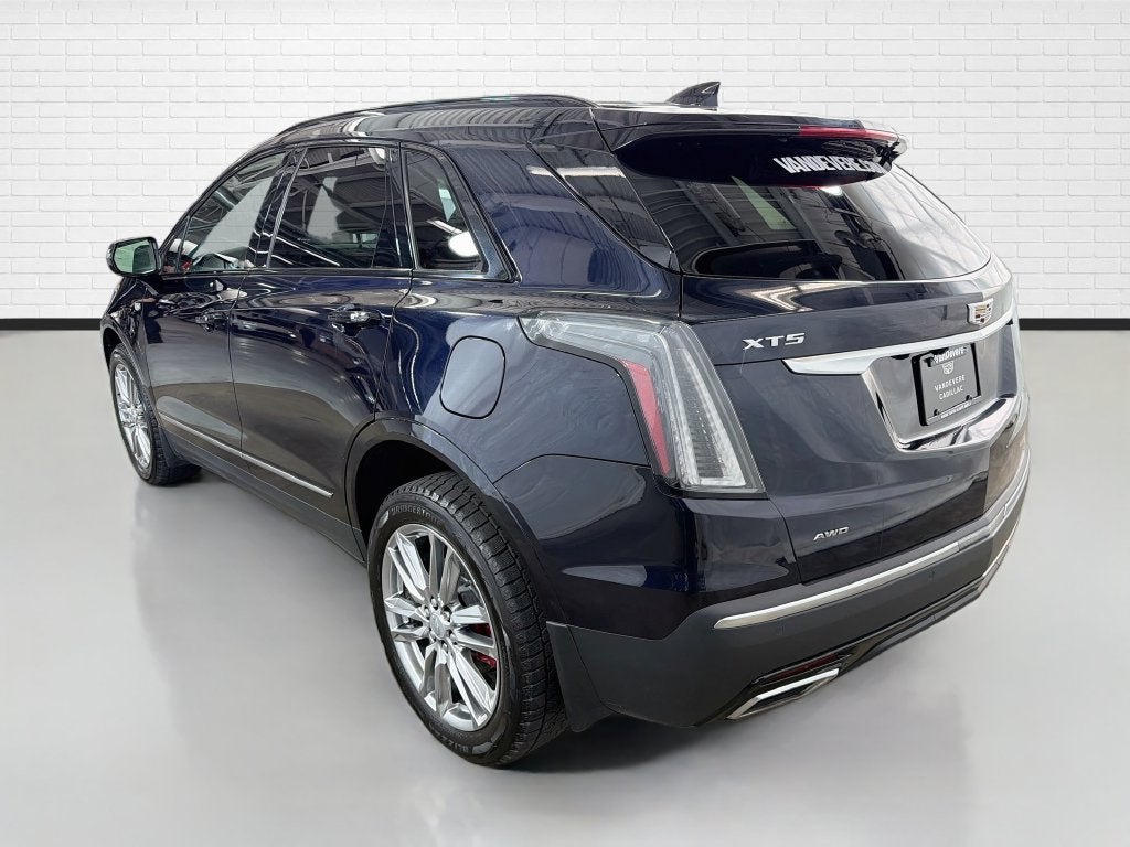 2022 Cadillac XT5 Sport
