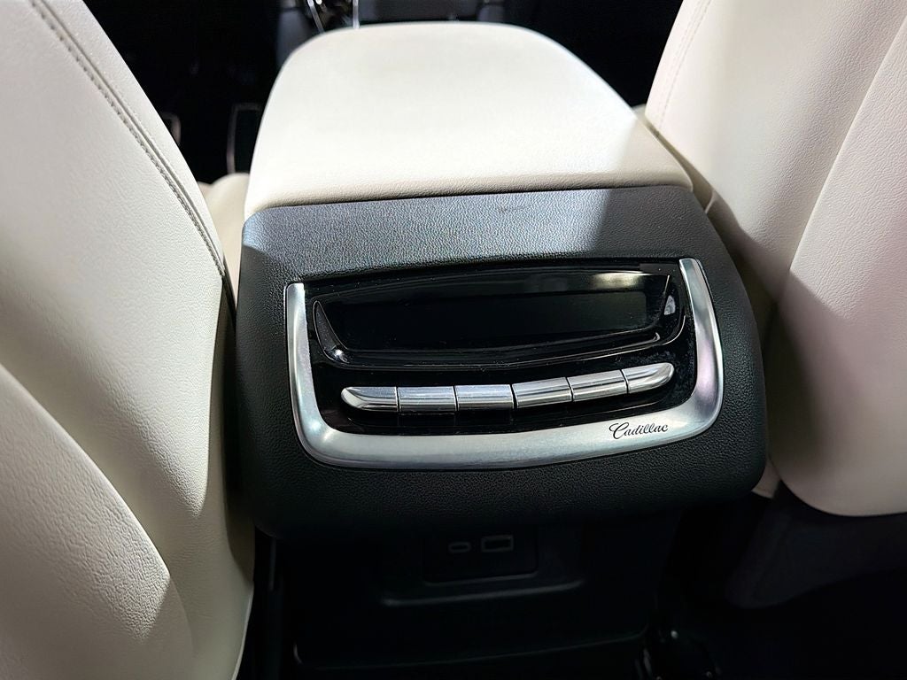 2023 Cadillac XT6 Sport