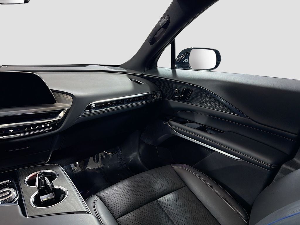2023 Cadillac LYRIQ Luxury