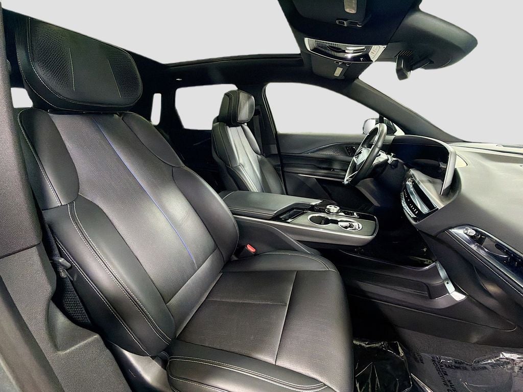2023 Cadillac LYRIQ Luxury