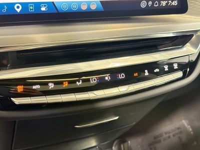 2025 Cadillac LYRIQ Luxury 3