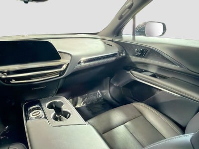 2025 Cadillac LYRIQ Luxury 3