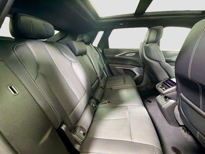 2025 Cadillac LYRIQ Luxury 3