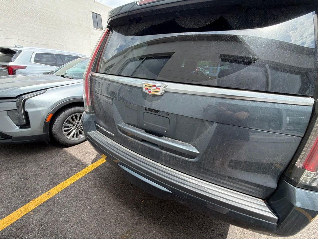 2019 Cadillac Escalade Luxury