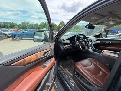 2019 Cadillac Escalade Luxury