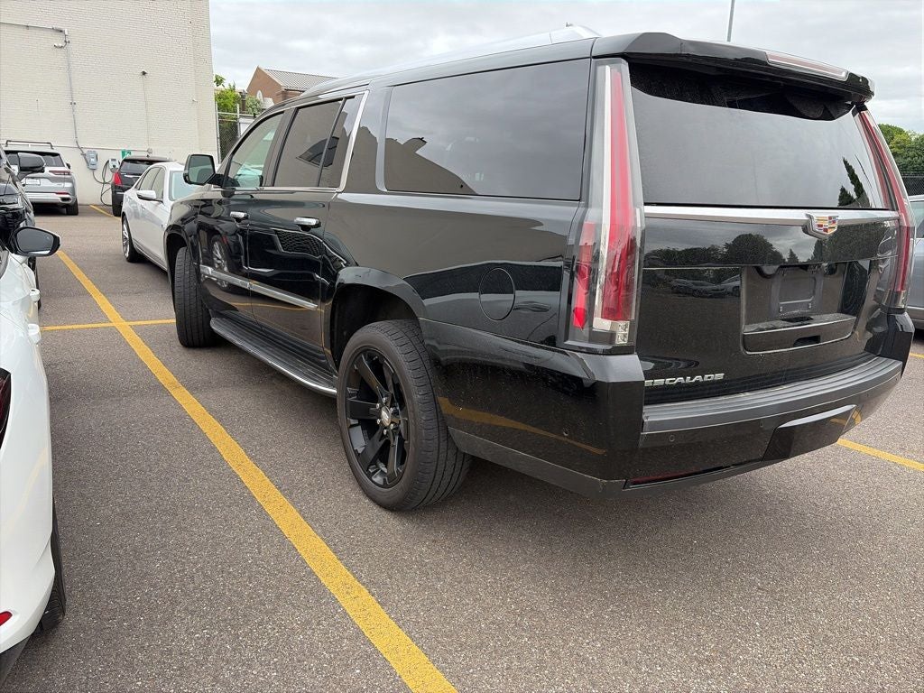 2019 Cadillac Escalade ESV Luxury