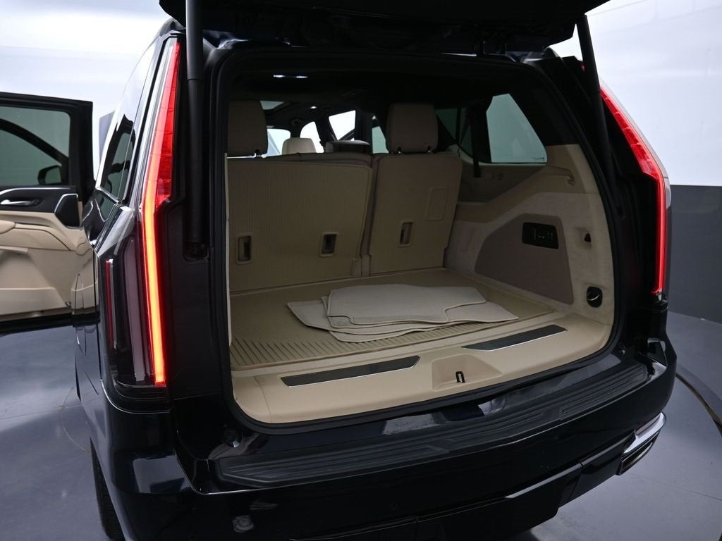 2024 Cadillac Escalade ESV Premium