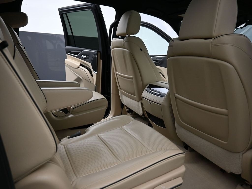 2024 Cadillac Escalade ESV Premium