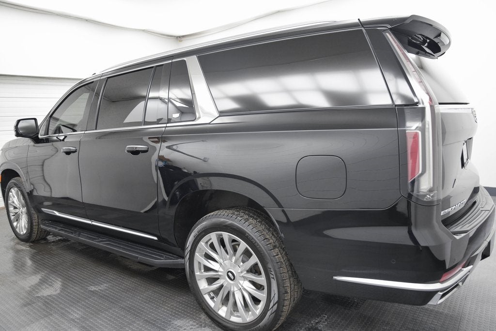 2023 Cadillac Escalade ESV Premium