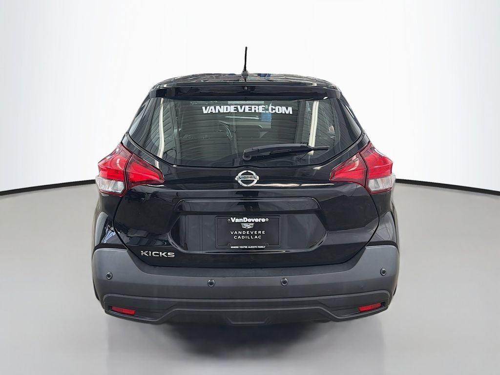 2020 Nissan Kicks S