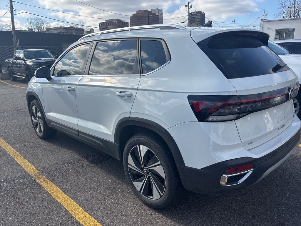 2025 Volkswagen Taos 1.5T SE