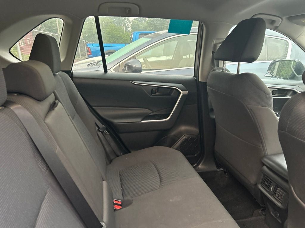 2022 Toyota RAV4 Hybrid LE