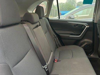 2022 Toyota RAV4 Hybrid LE