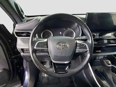 2023 Toyota Highlander XSE