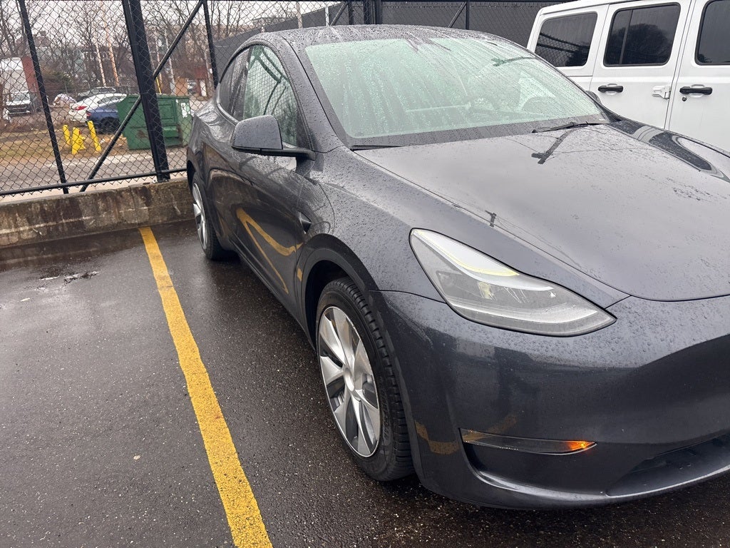 2024 Tesla Model Y Long Range