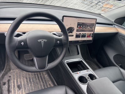 2024 Tesla Model Y Long Range