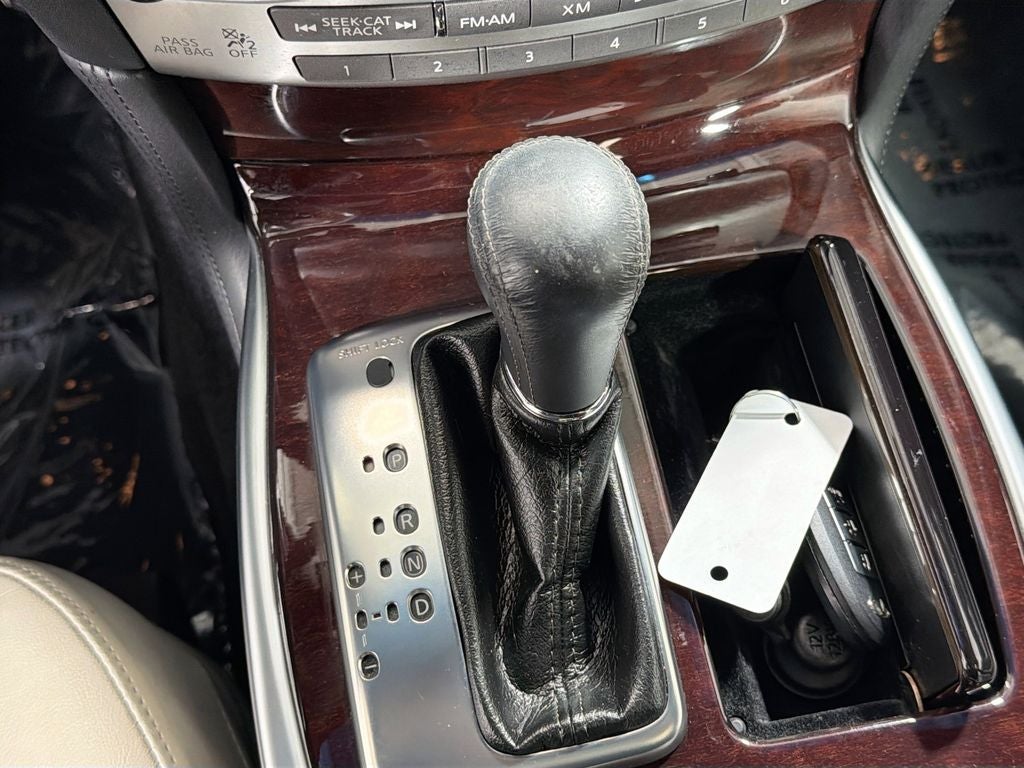 2016 INFINITI Q70 3.7X