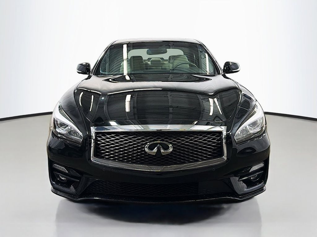 2016 INFINITI Q70 3.7X