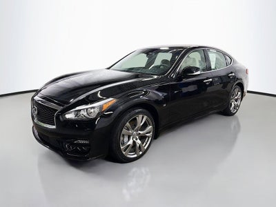 2016 INFINITI Q70 3.7X